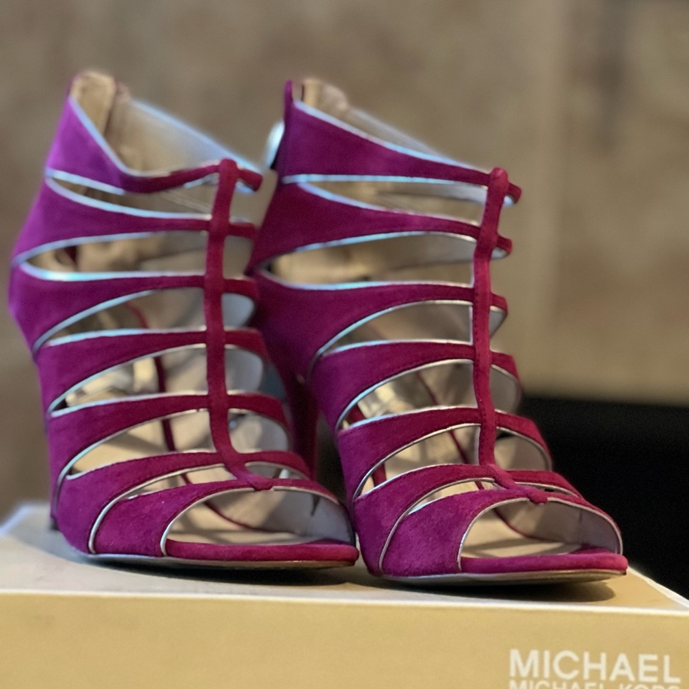 Michael Kors Mavis Fuchsia Caged Heels Size 9